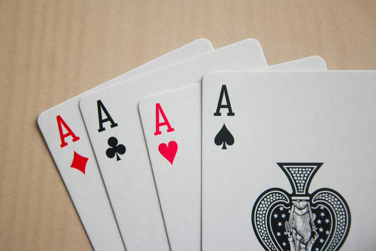 The Realities of iGaming in 2025: Slots, Poker, and the Betting Edge